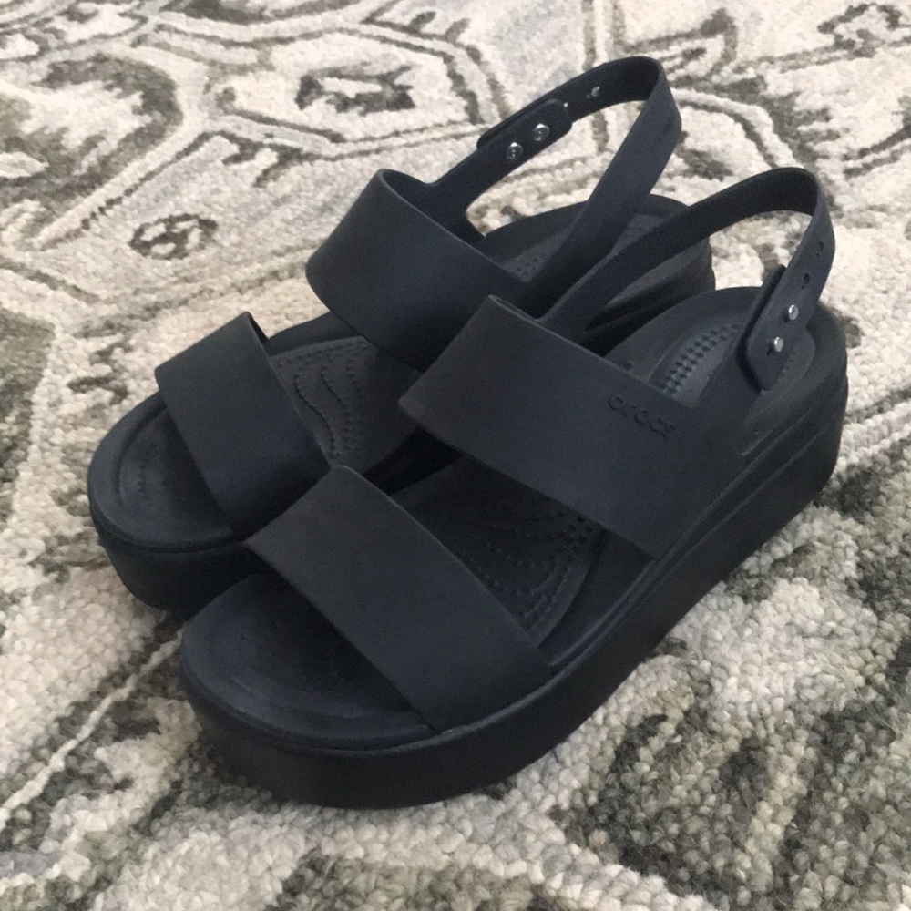 Crocs Brooklyn Low Wedge